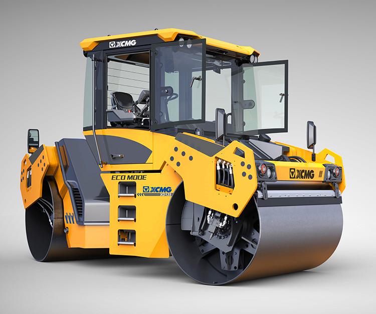 XCMG small asphalt compactor XD135S double drum road roller machine exhibited at Bauma China 2020